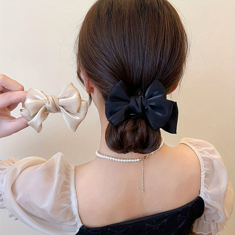 Elegant Butterfly Knot Hairpin for a Bun, Popular Among Women, Perfect for High Ponytails And Adds Charm to Hairstyles.